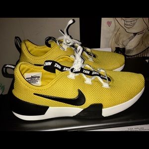 Nike yellow Ashin Women’s sneakers